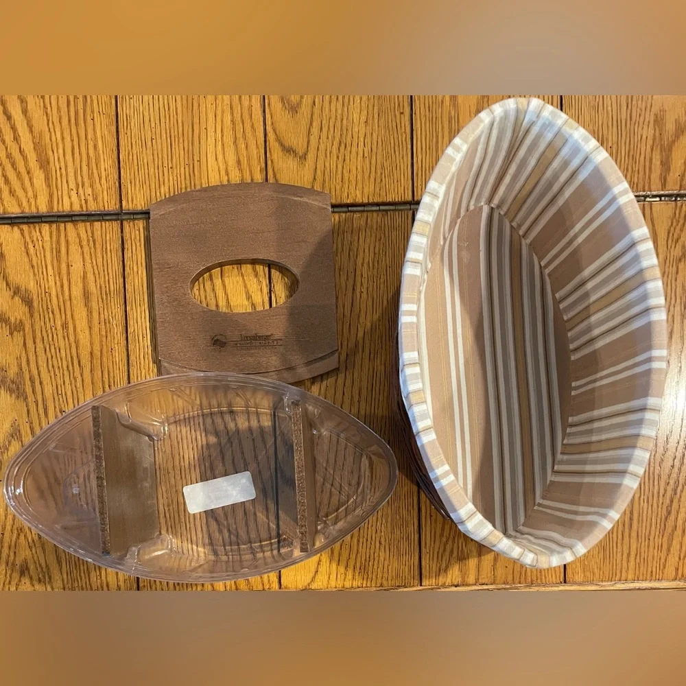 EUC Longaberger Basket Medium Metropolitan Football Oval Shaped Tissue Caddy